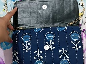 Chic Floral Print Clutch Bag