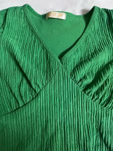 Vibrant Green Cropped Puff Sleeve Top