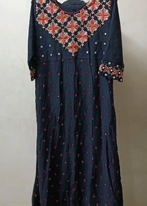 Avaasa Kurthi