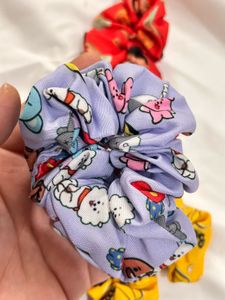 SET OF 5 BTS SCRUNCHIES🌸