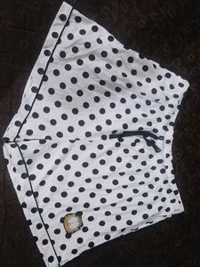 😽Garfield Polka Dot Shorts