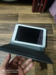 Digiflip XT 911 Tablet with Accessories