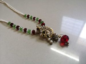 Elegant Pearl &amp; Crystal Pendant Necklace