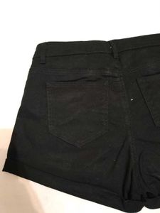 Classic H&amp;M Black Denim Shorts