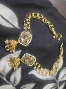 Elegant Pearl & Kundan Earrings