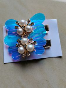Pearl Hair Clips (Set of 2)