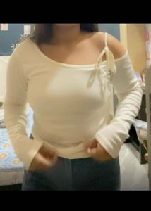 Chic White Ruched Cold-Shoulder Top
