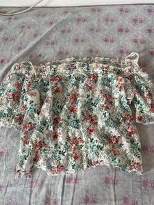 Floral Off-Shoulder Lace Top