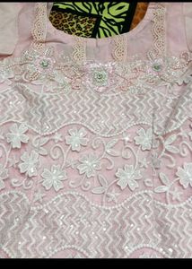 Beautiful Pink Embroidered Kurta Set