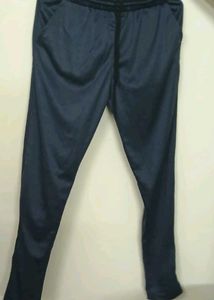 Trackpants