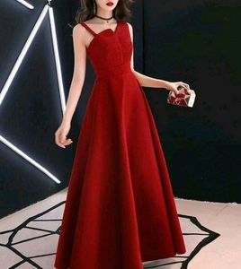 Red Gown ( Long Dress ) XS