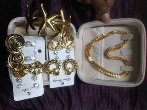 office wear minimal jewelleries
