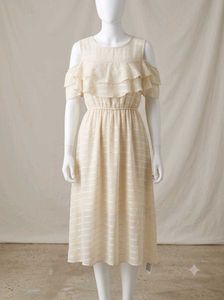 Chic Cold Shoulder Ruffle Midi Dress