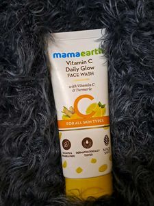 NEW Mamaearth Vitamin C Daily Glow Face Wash
