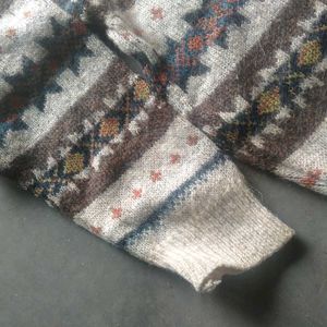 Vintage Patterned V-Neck Knit Sweater