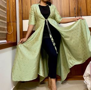 Sea Green Shrug|Price ⬇️ by 65‼️