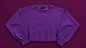 PURPLE RIBBED BALLOON-SLEEVE CROPPED SWEATER.
