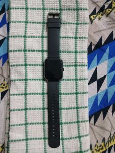 Noise Smartwatch with Charger