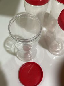 Set of six  Plastic Containers