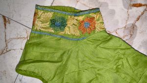 Beautiful Green &amp; Purple bandhani saree