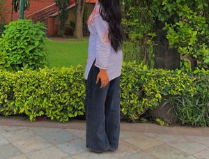 Distressed Wide Leg Jeans