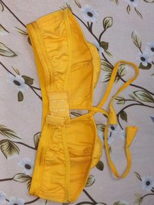 Vibrant Yellow Bikini top 👙 💛