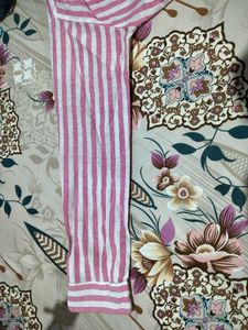 Pink and White Striped Button-Up Shirt Relaxed fit