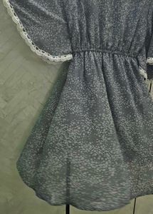 Chic Floral Print Dress with Lace Trim