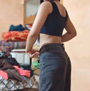 Black Cropped Tank Top