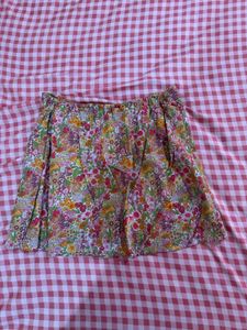 Floral stretchable Print Mini Skirt