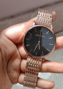 Joker &amp; Witch Rose Gold Metallic Analog Watch (Bla