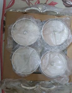 4 Bowl With Lid Set
