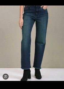 Classic Blue Straight Leg Jeans with Frayed Hem