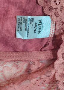 Lace Trim beautiful brallete 👍