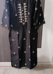 Chanderi Silk Embroided Kurta With Pant Set