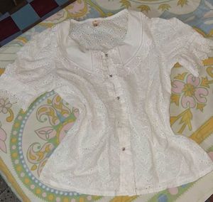 Chic Broderie Anglaise Top