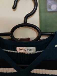 Striped V-Neck Cropped Knit Top