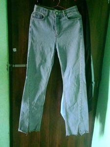 Light Wash Jeans with Slits