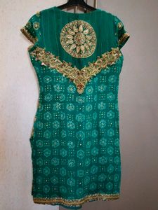 Lovely partywear kurti 'pure bandhni'