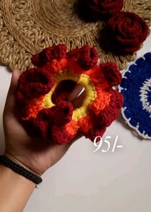 Crochet summer scrunchies ( pack of 4)