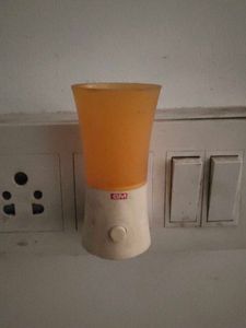 GM night lamp with switch plug