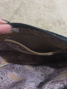selling my divis leather like hobo bag