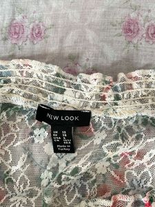 Floral Off-Shoulder Lace Top