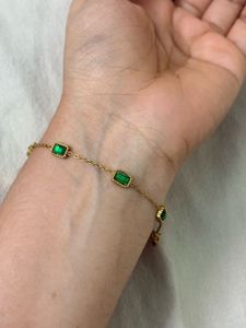 Elegant Gold &amp; green Ring and bracelet Set
