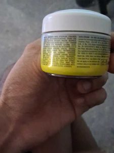 Garnier Vitamin C Serum Cream SPF 40