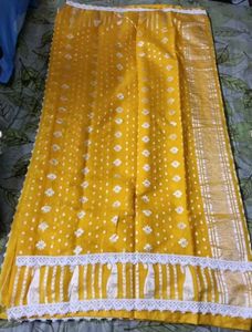 Vibrant Yellow Ethnic Jamdani saree