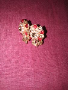 🎀Brand New💖 Adorable Flower Shaped earrings