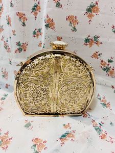 Metal Clutch Bag For Women 👛