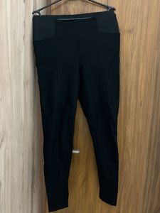 Zara Classic Black High-Waisted Pants