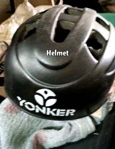 Unused Adjustable Roller Skates Set
